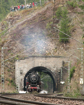 52 740 hinter dem Gaisloch-Tunnel