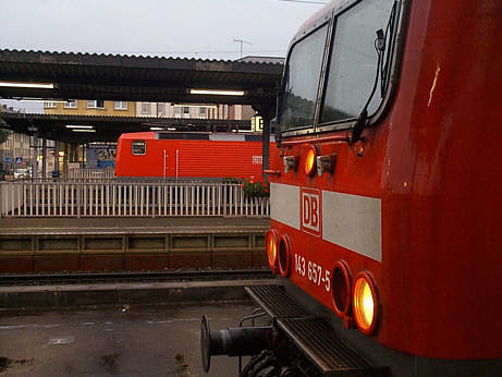 Zweimal Baureihe 143 in Offenburg